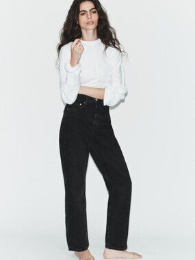 FREE SHIPPING EUC Zara Women's Jeans Size 12 - Mom Fit Jeans With High Waist